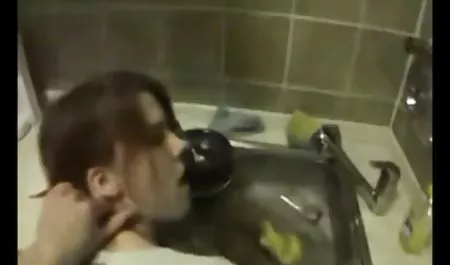 الثدي جبهة مورو شاندا الساخنة اللسان sax محارم