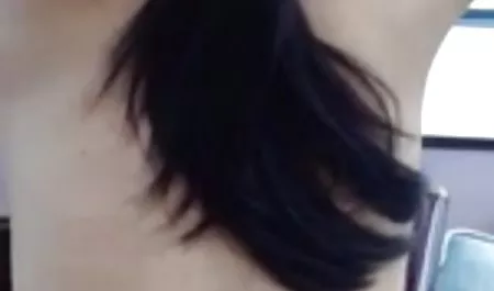 فاتنة ناضجة يلعب مع الجنس جنس عربي محارم ولعب جزء 2