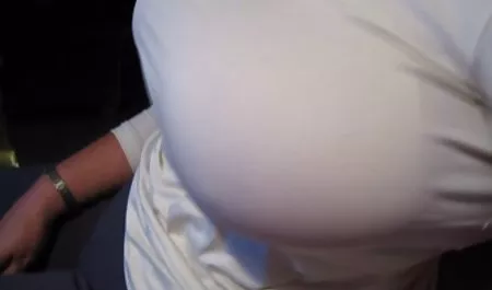 أنيتا يظهر جسدها جنس عربي محارم حار بشكل لا يصدق