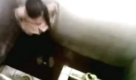 كبير الثدي البريطانية وقحة صوفي دي يريد أن يكون افلام جنس محارم مترجم له صديق!